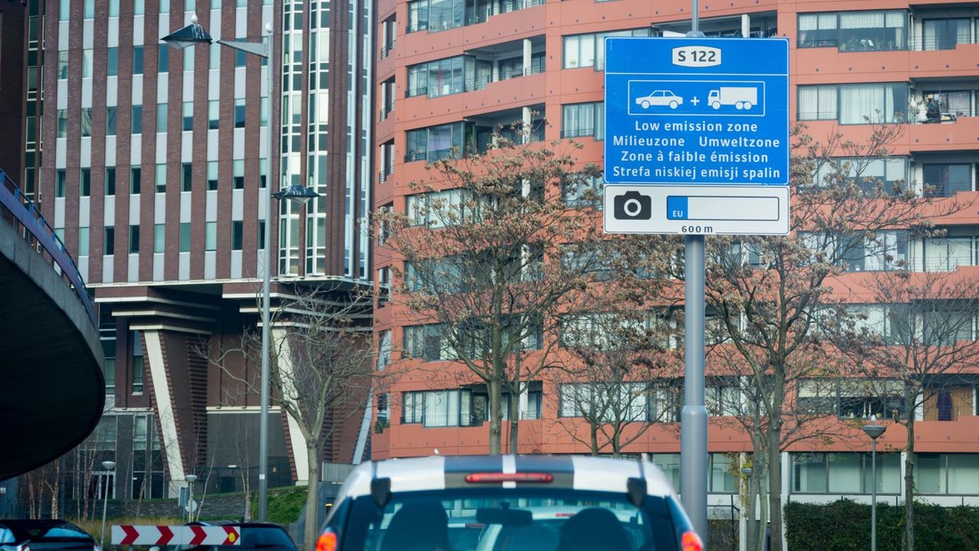 Exemple de panneau signalant l'entrée dans une zone à faible émission