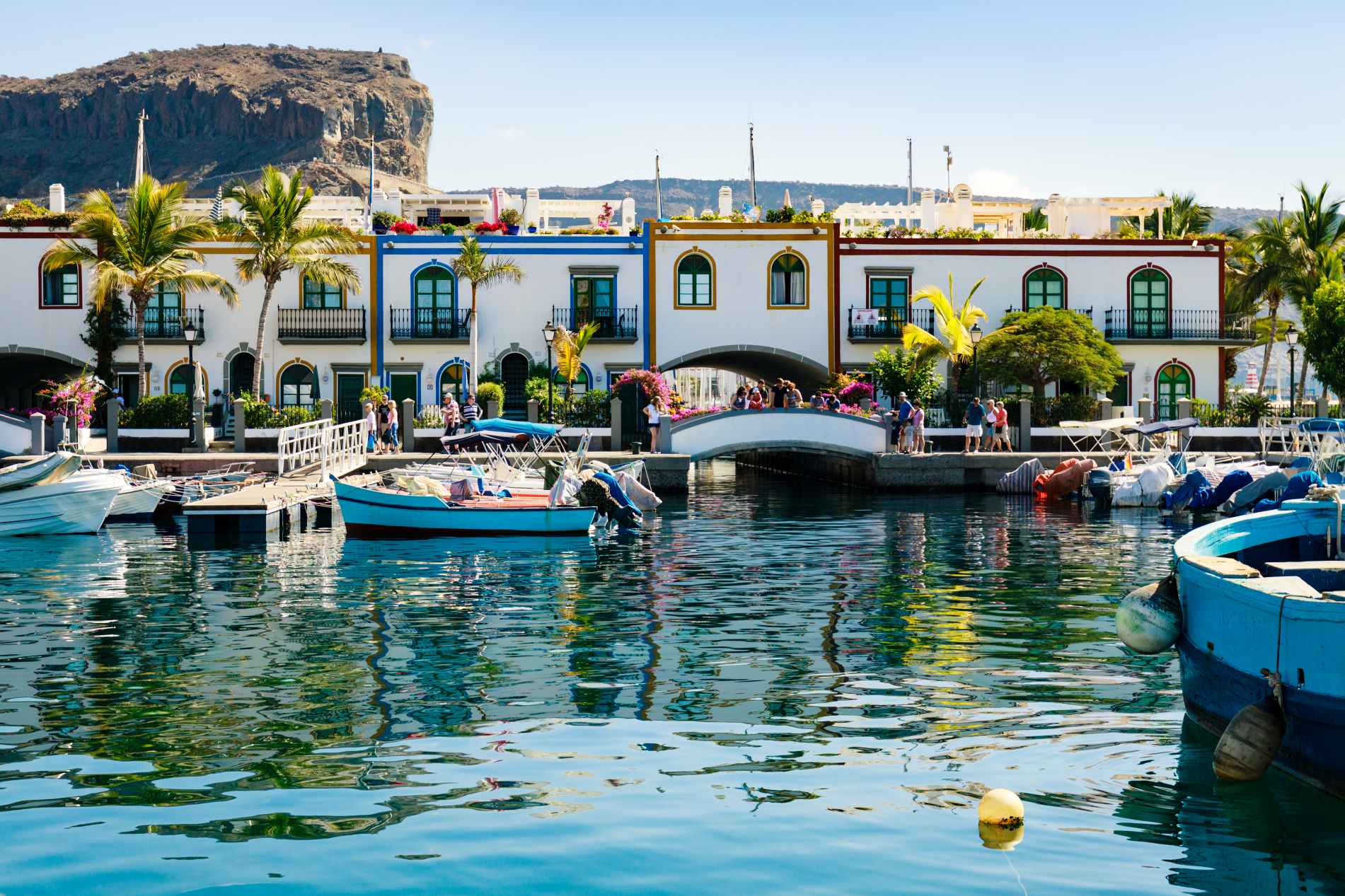 Hafen von Puerto de Mogán, Gran Canaria. Hier werden Timesharing-Verträge verkauft.
